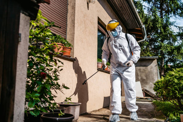 Best Commercial Pest Control Services  in Appomattox, VA